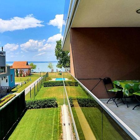 Elegant Apartman Шіофок Екстер'єр фото