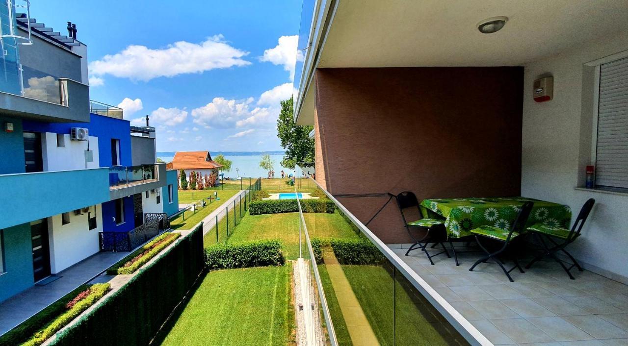 Elegant Apartman Шіофок Екстер'єр фото
