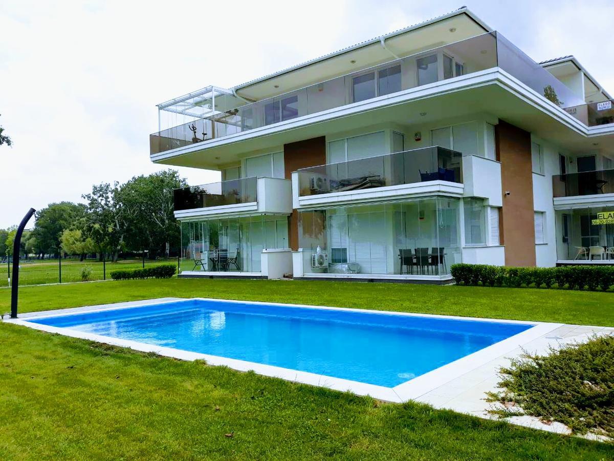 Elegant Apartman Шіофок Екстер'єр фото